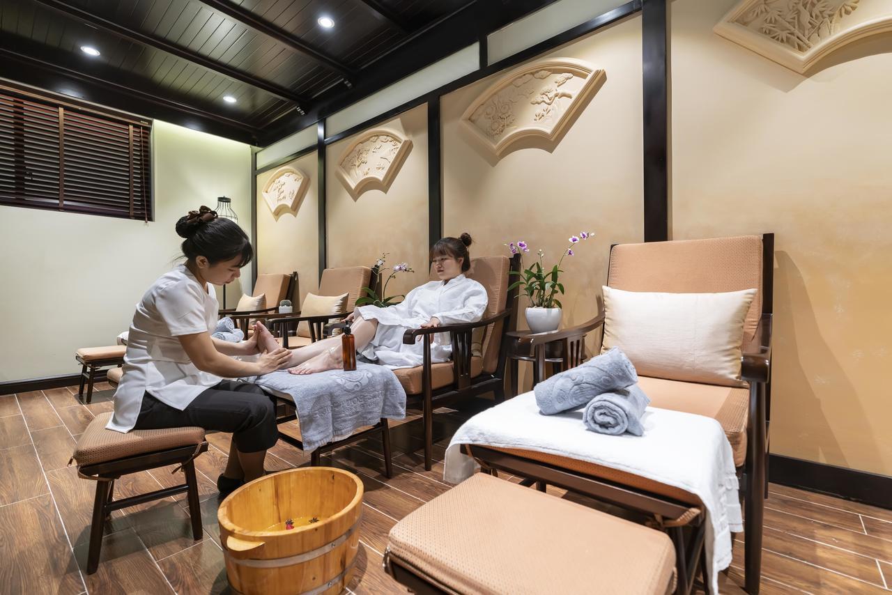 Little Riverside Hoi An . A Luxury Hotel & Spa Exteriér fotografie Thai foot massage