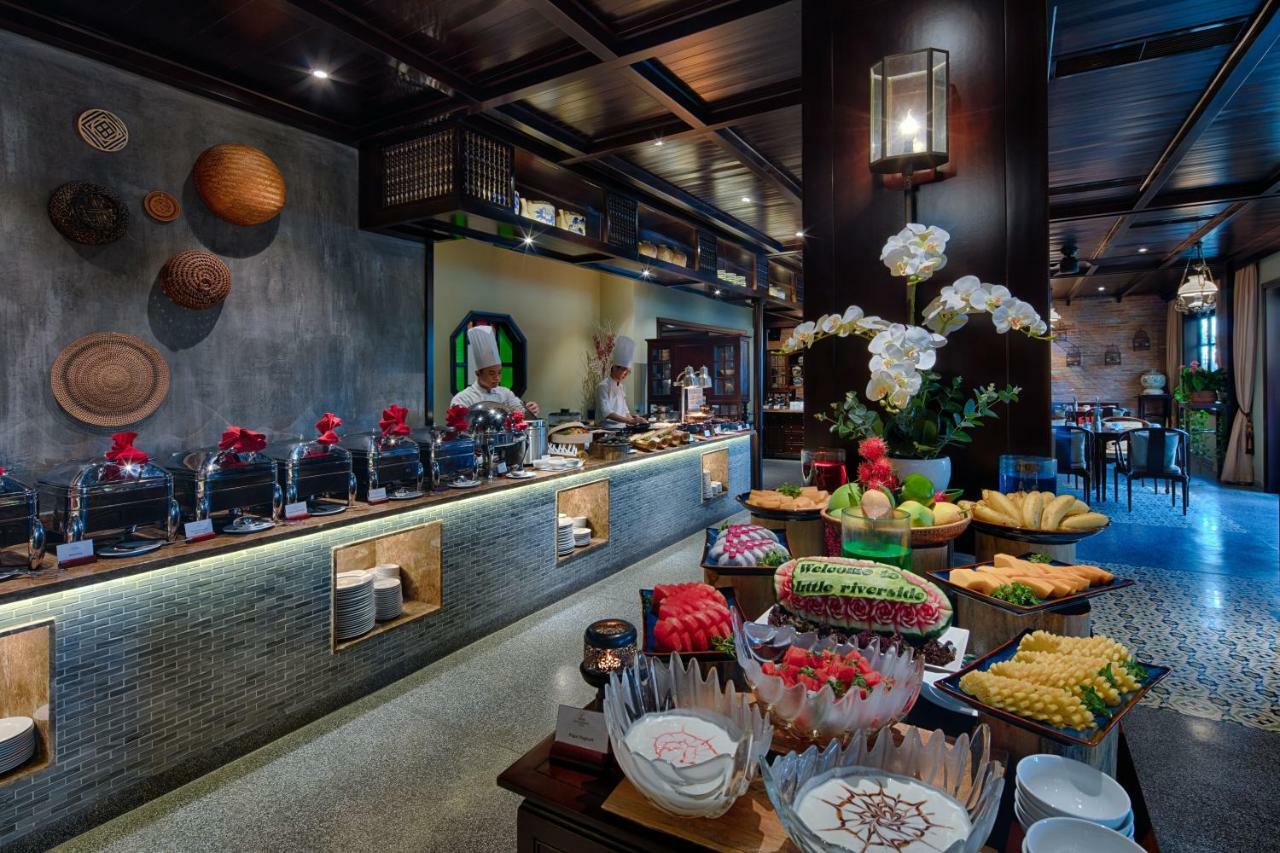 Little Riverside Hoi An . A Luxury Hotel & Spa Exteriér fotografie The buffet at the restaurant